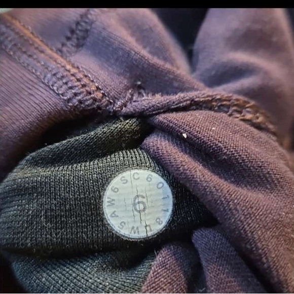 Lululemon High Times Pant- Black Cherry Size 6 - Picture 11 of 11